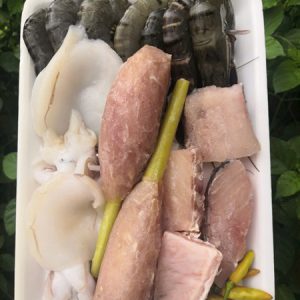 Lẩu hải sản_Combo hải sản kèm nước lẫu 4 người ăn_500g